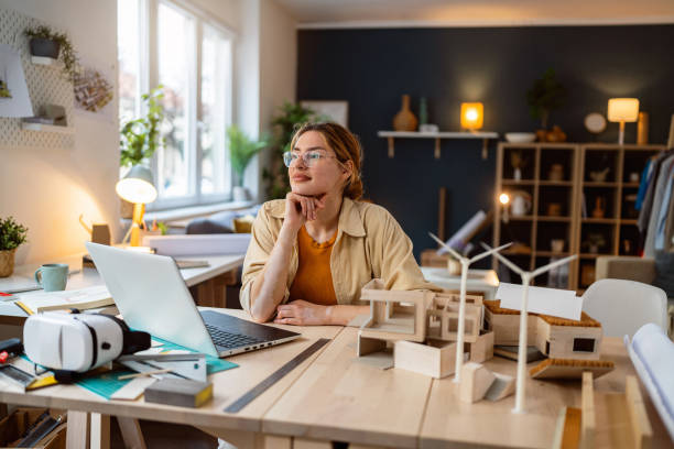 expertise-01 gettyimages-2058267355-612x612